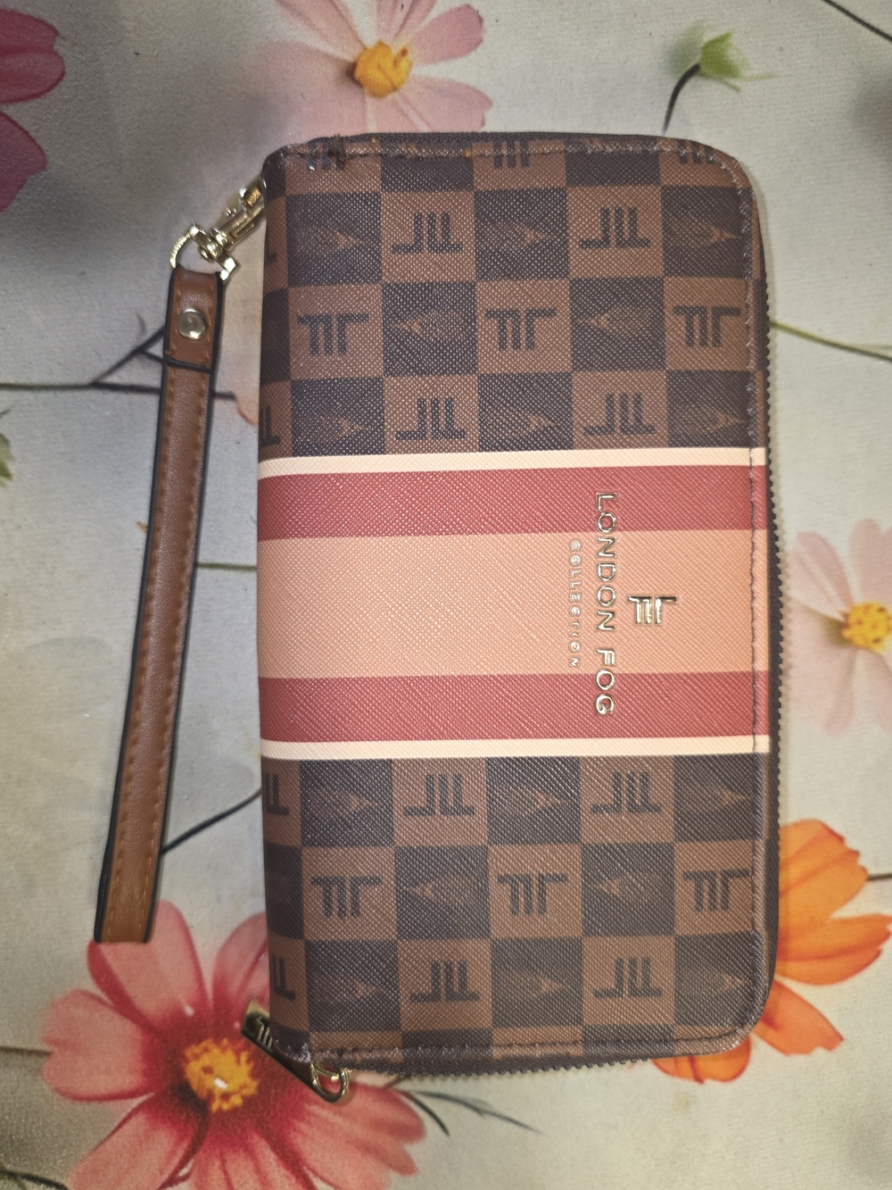London Fog Brown Checkered Zip Wallet with Red Stripe